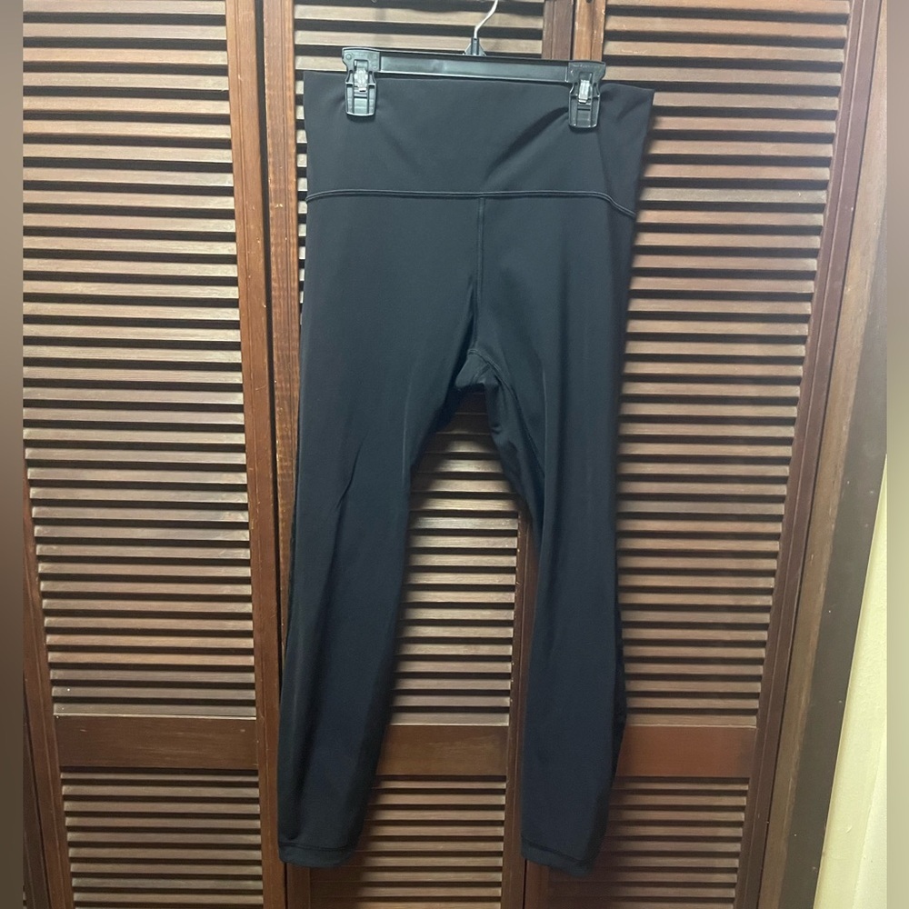 Black Lululemon Athletic Workout Leggings Size 10